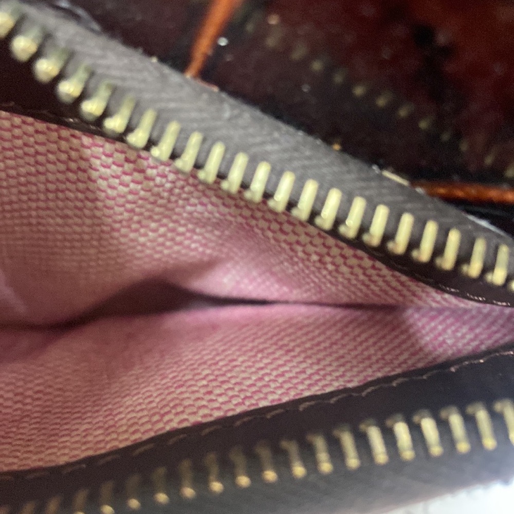Dooney and Bourke Leather Bag - Picture 14 of 16